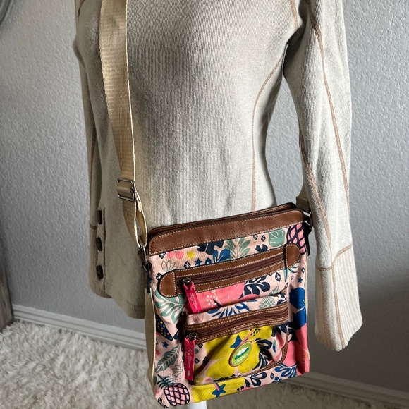 Lily Bloom Colorful Crossbody Bag - Picture 3 of 12